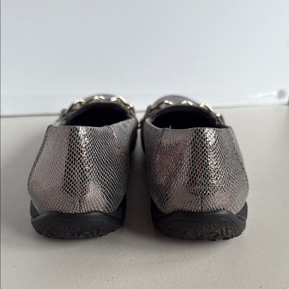Vionic Alda Ballet Flats Metallic Pewter - Picture 9 of 16